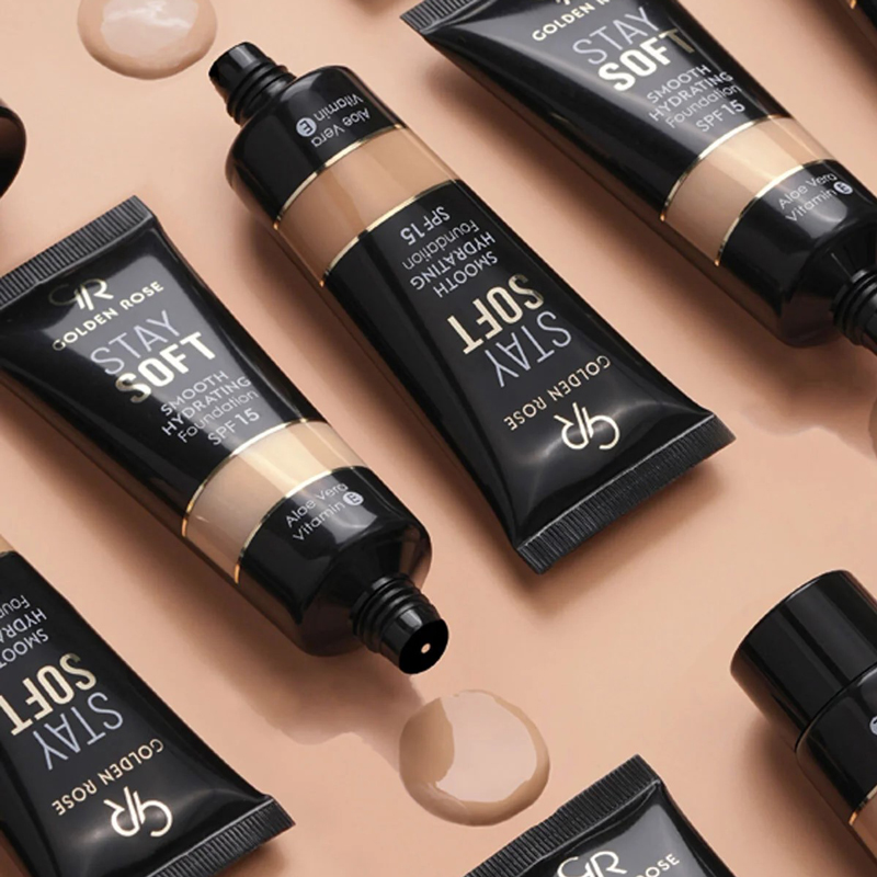کرم پودر آبرسان و نرم کننده مدل Stay Soft با SPF15